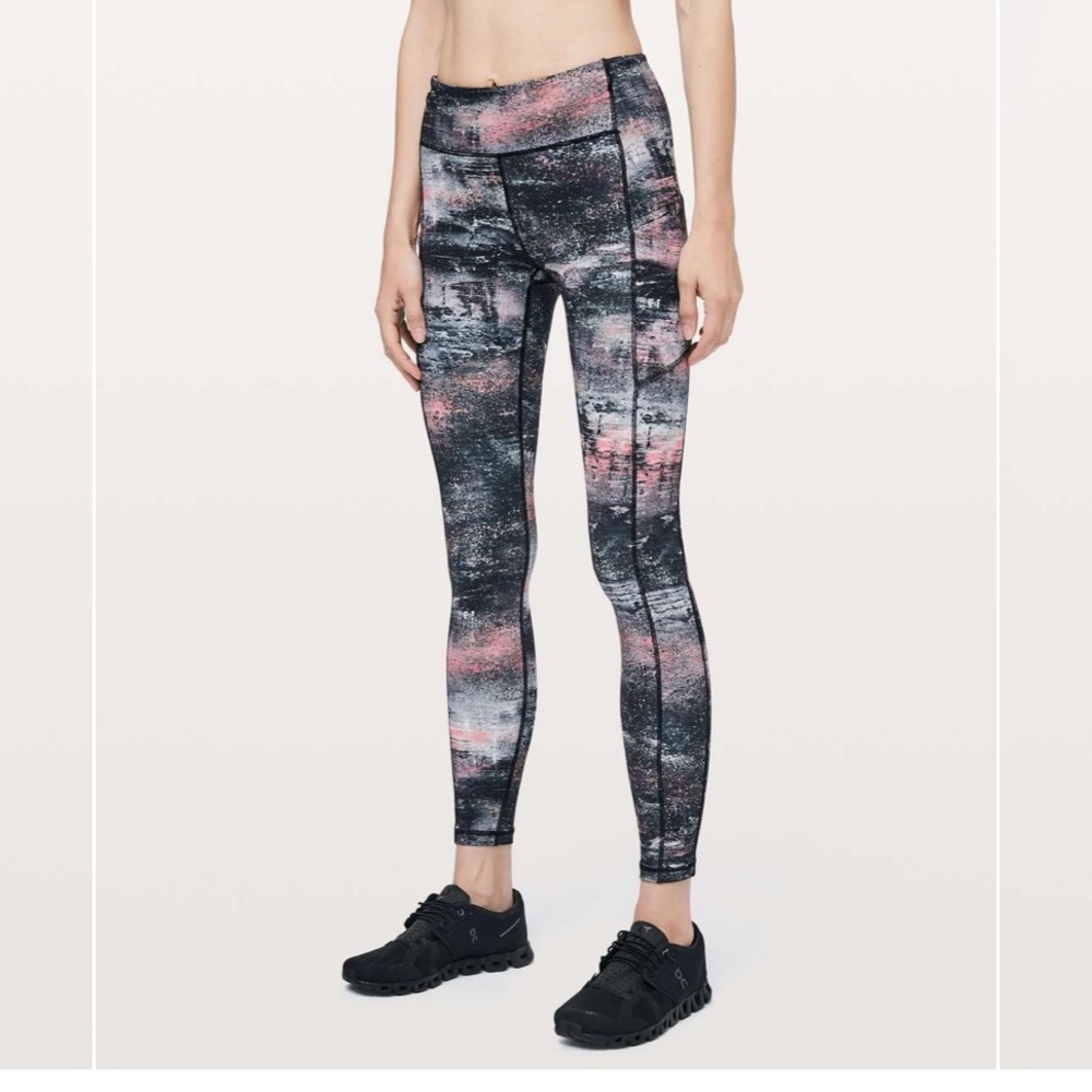 Lululemon Speed Up Tight 28"
Azurite Poppy Coral Multi